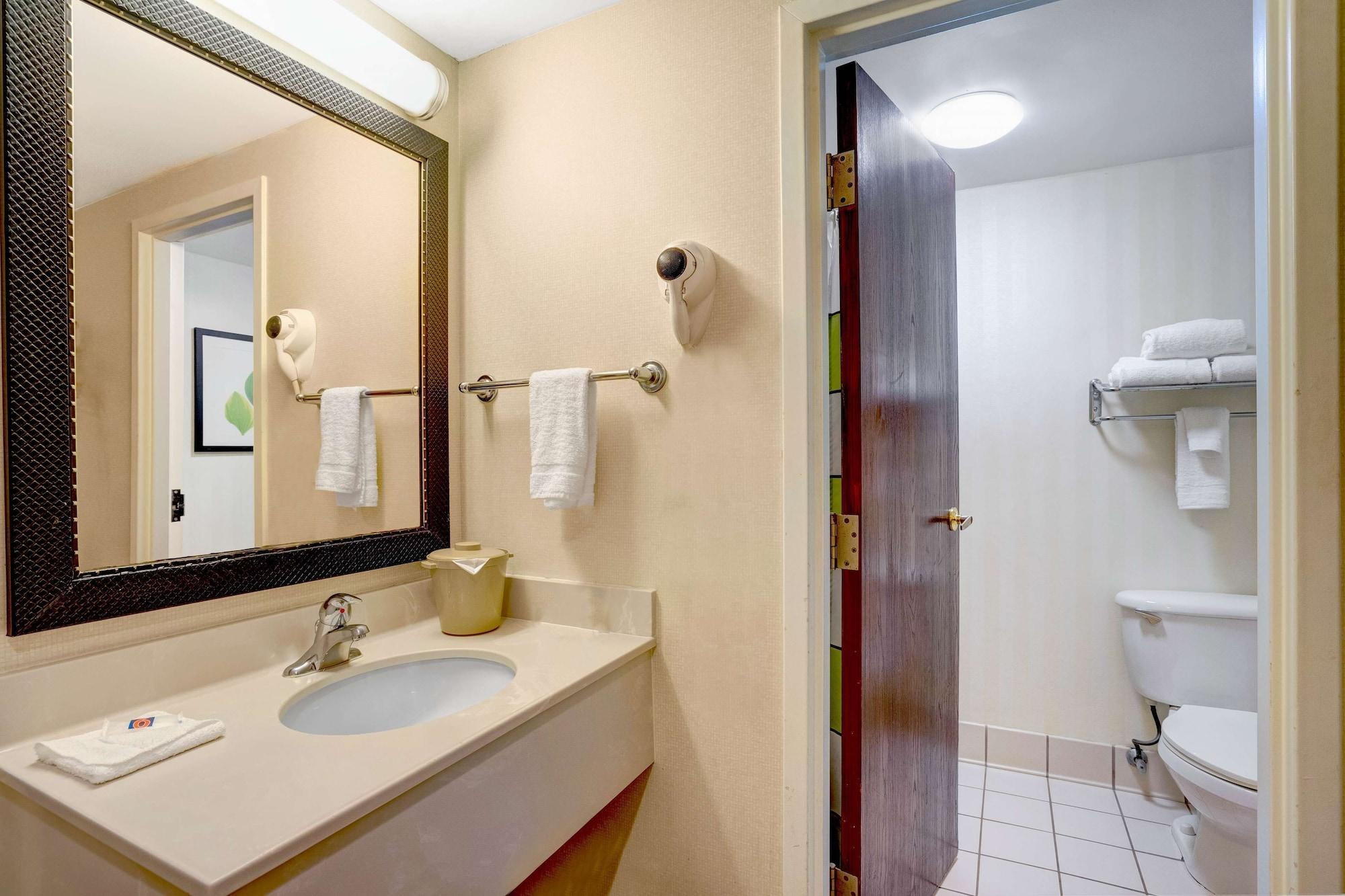 Motel 6-Milford, Ct ภายนอก รูปภาพ